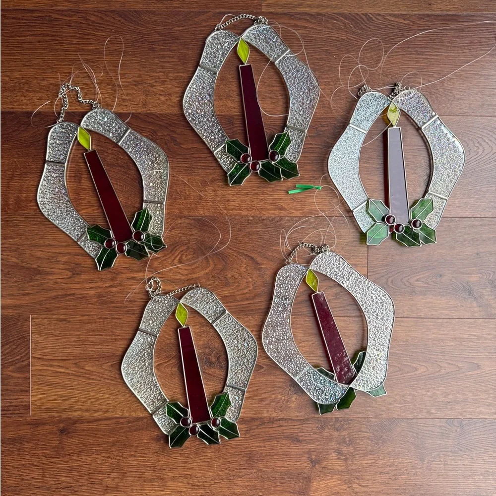 Stained Glass Red Candle Wreath Holiday Suncatcher